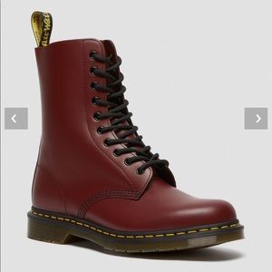 1490 Dr. Marten Boots - Cherry Red Smooth